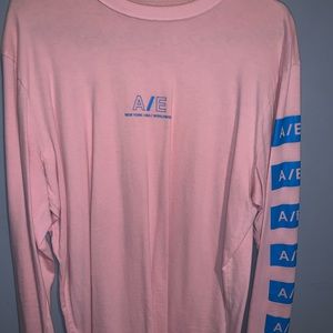 Pink blue american eagle shirt